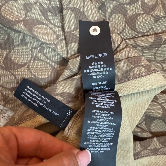 Coach Signature Khaki Black Short Sleeve Tee Shirt Size XLL Limited Edition. - Picture 15 of 15